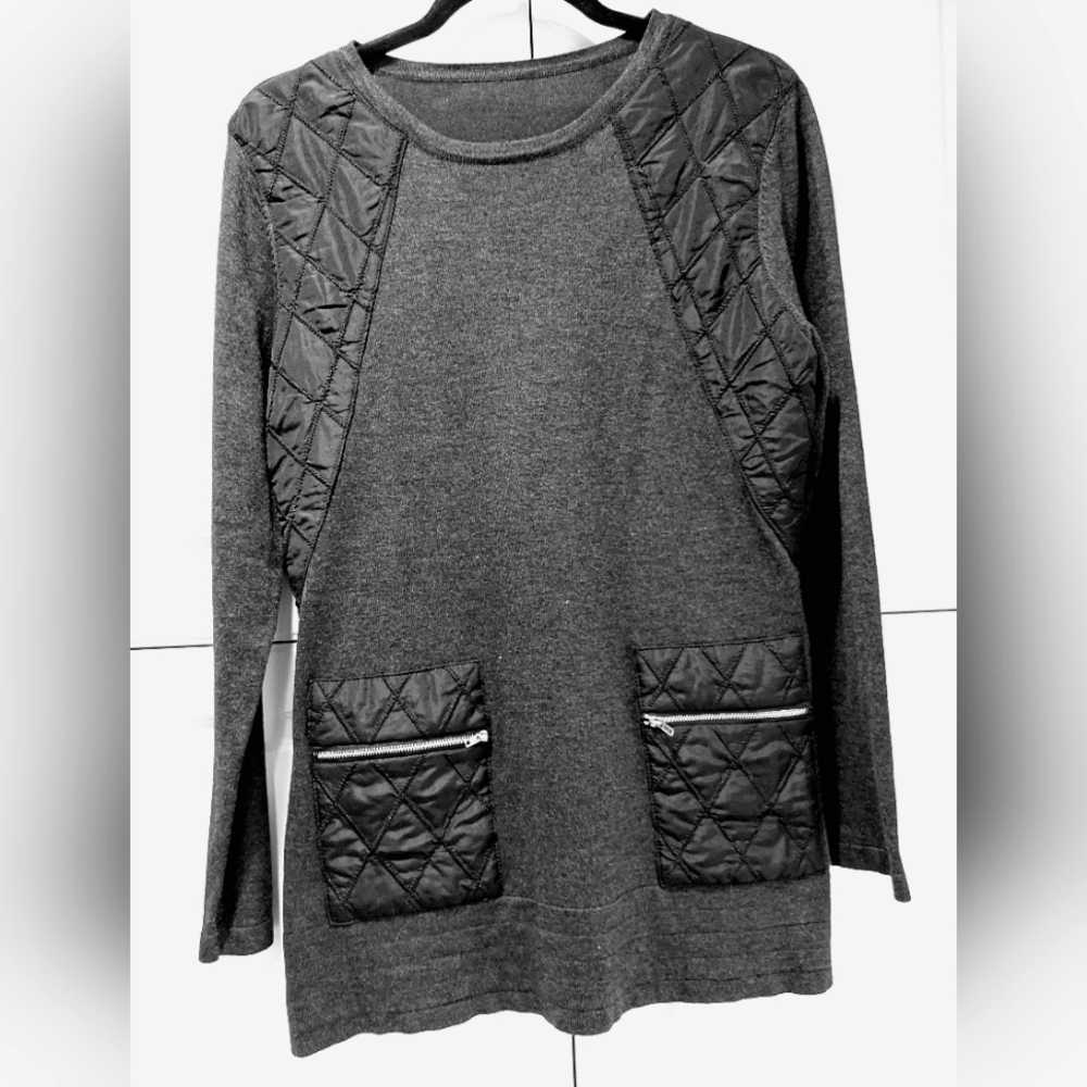 Charcoal knit top